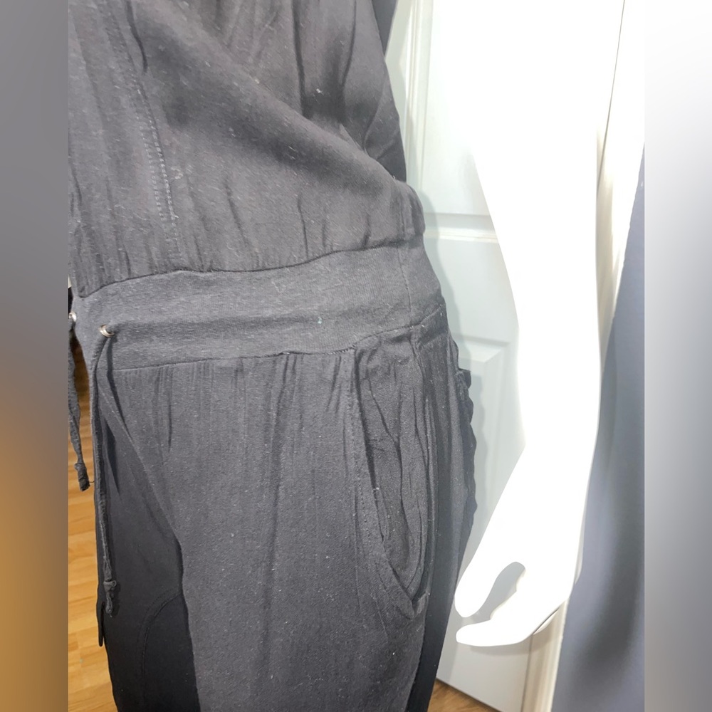 Urban behavior strapless jumpsuit capris black size medium pockets romper casual - Picture 4 of 11